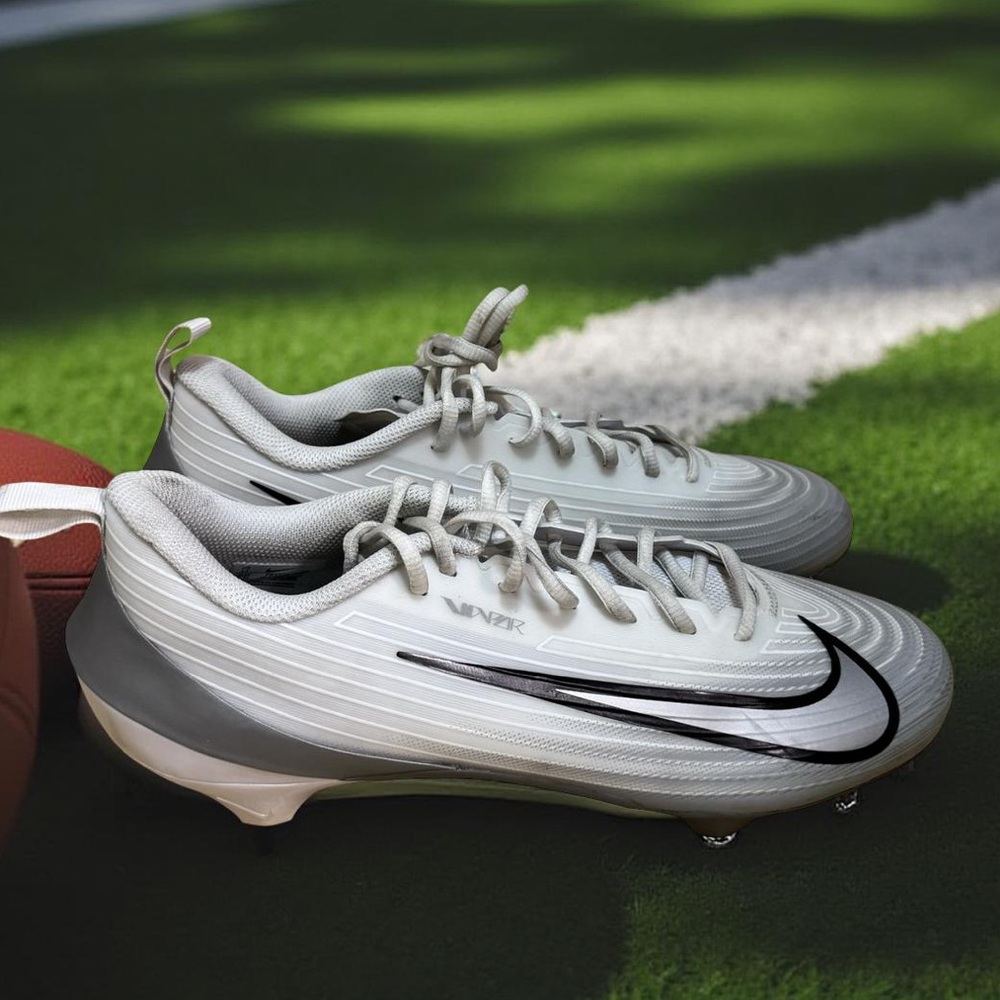 Nike Vapor Speed 3 Cleats White Gray Mens 12 Performance Football Shoes